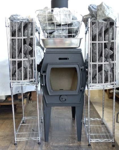 熱源になる薪ストーブはデンマークモデル