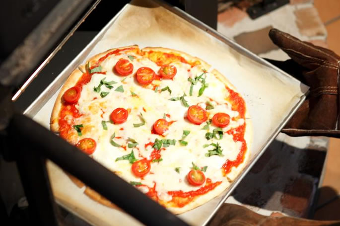 ピキャン バロッサ（調理・暖房兼用薪ストーブ）